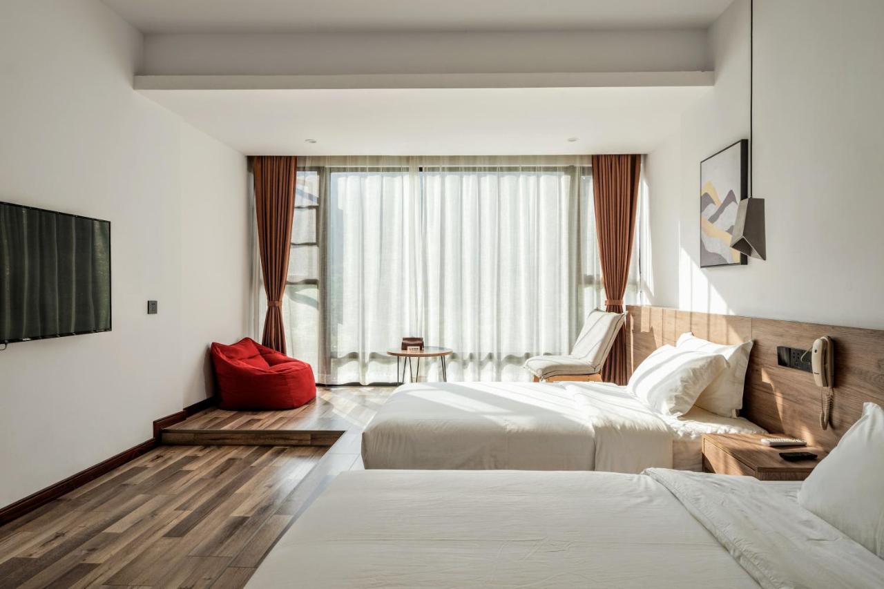 Whispering Mountains Boutique Hotel Чжанцзяцзе Екстер'єр фото