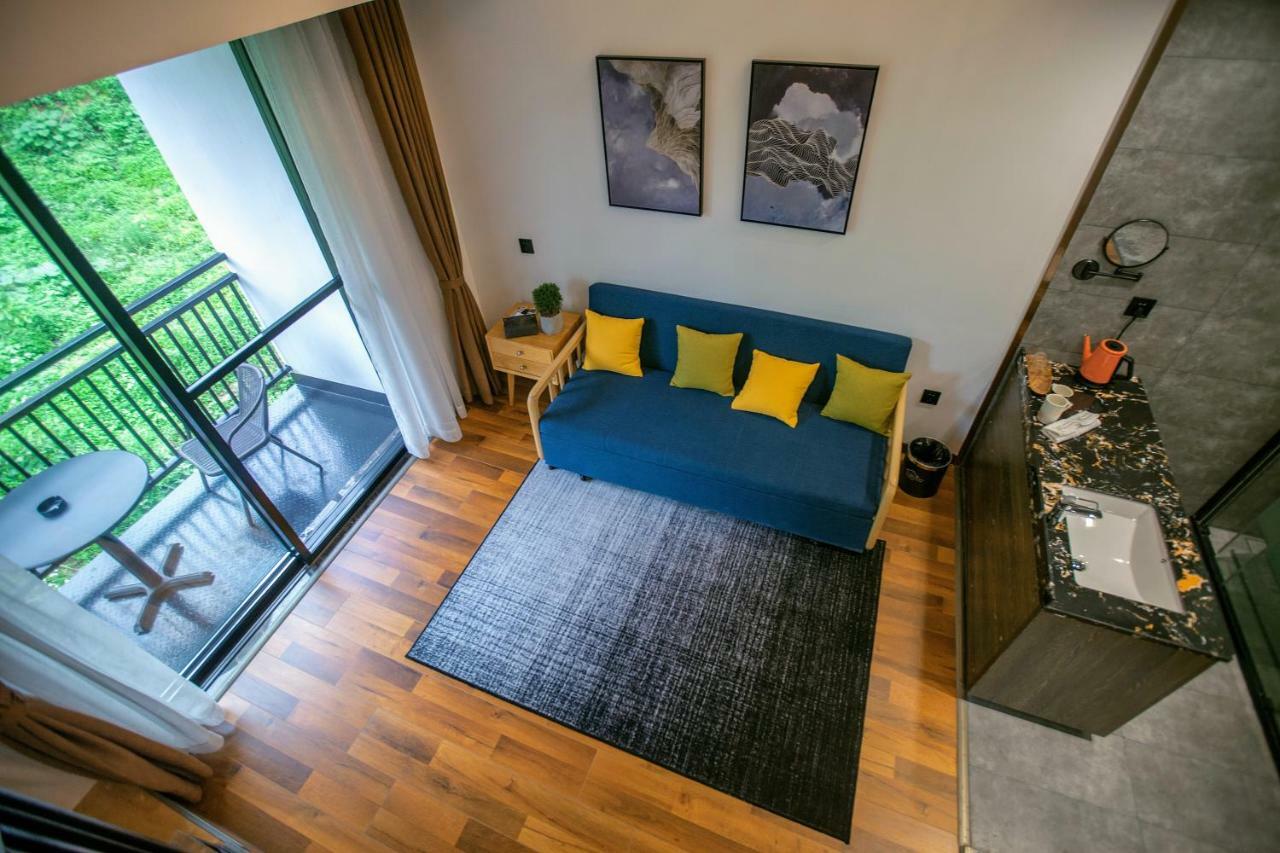 Whispering Mountains Boutique Hotel Чжанцзяцзе Екстер'єр фото