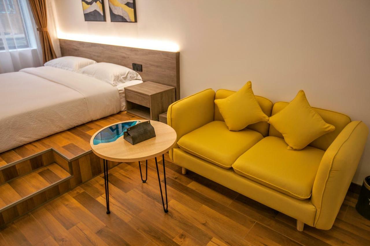 Whispering Mountains Boutique Hotel Чжанцзяцзе Екстер'єр фото