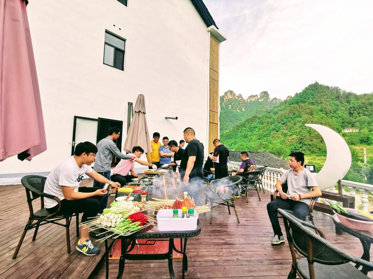 Whispering Mountains Boutique Hotel Чжанцзяцзе Екстер'єр фото