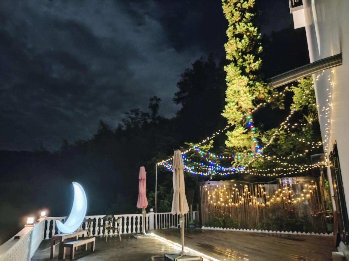 Whispering Mountains Boutique Hotel Чжанцзяцзе Екстер'єр фото